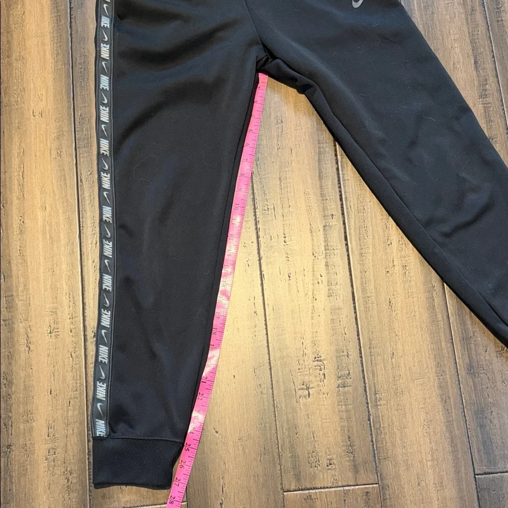Nike Black small Logo-Tape Jogger Pants - Picture 8 of 9